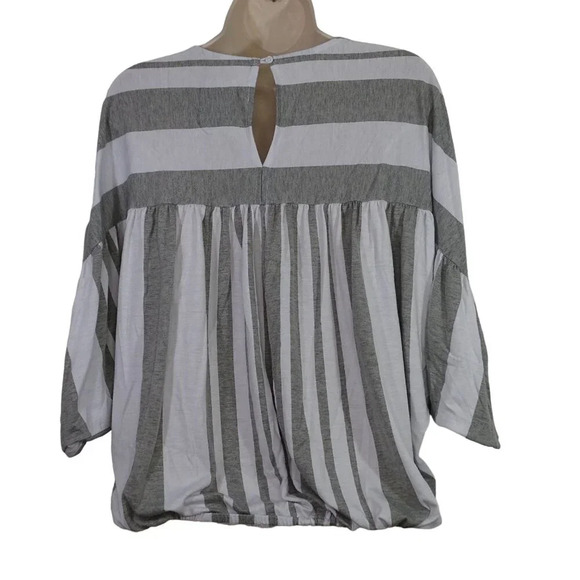 Time And Tru Striped Gray White Batwing Dolman Sleeve Knit Top Women Size S - Picture 3 of 8